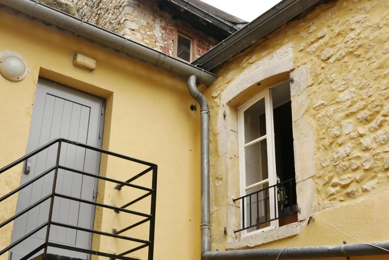 Les Oiseaux De Passage Hotel Saint-Gaultier Bagian luar foto